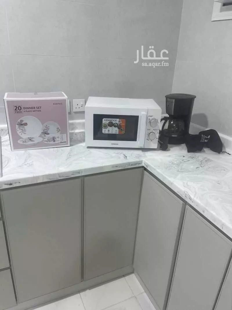 3 bedroom apartment in Al Hadra, Madinah 13