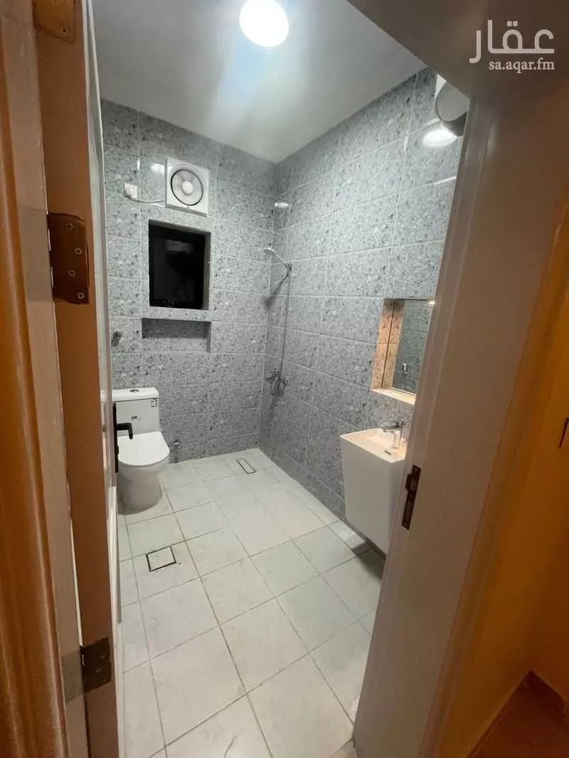 3 bedroom apartment in Al Hadra, Madinah 10