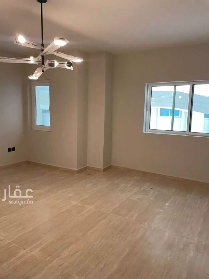 عمارة 5000 م² في الرائد 13