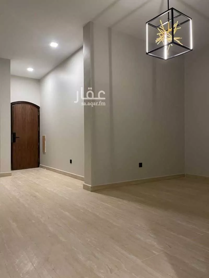 عمارة 5000 م² في الرائد 6