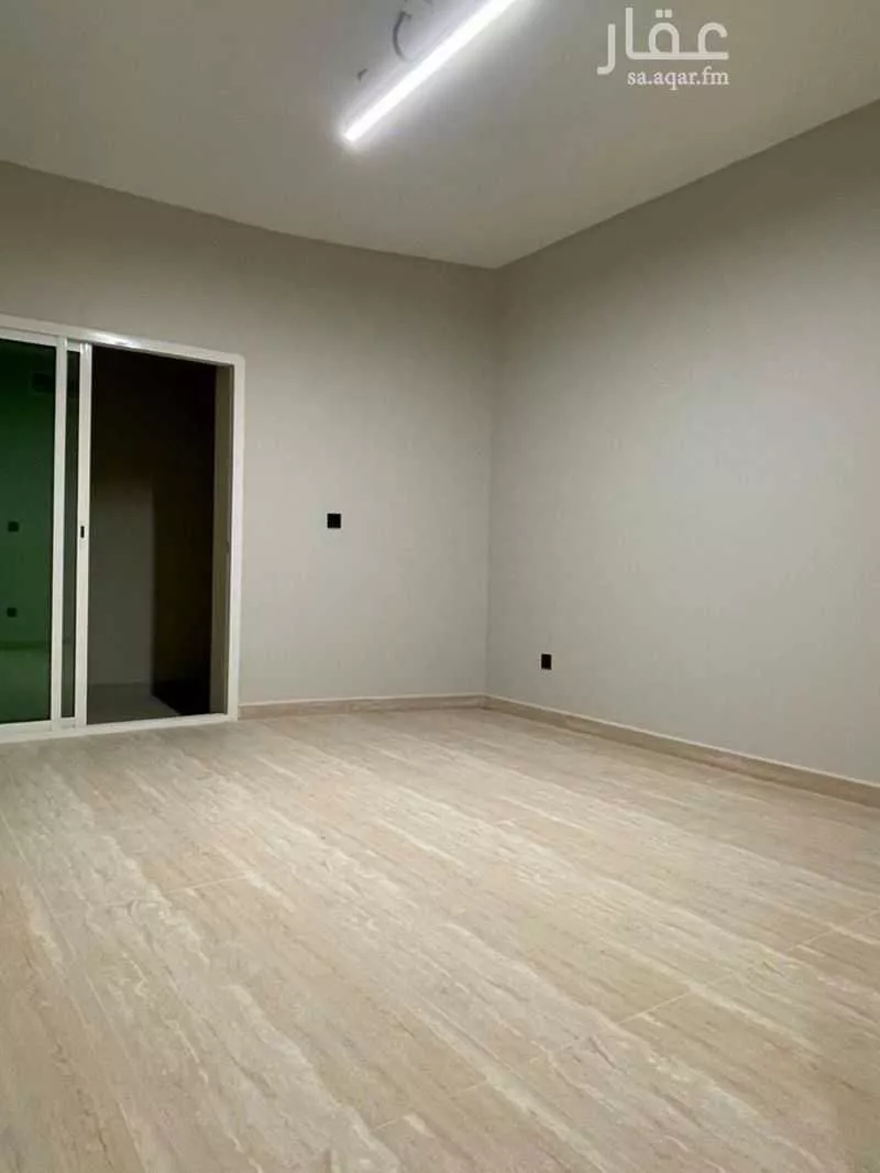 عمارة 5000 م² في الرائد 8