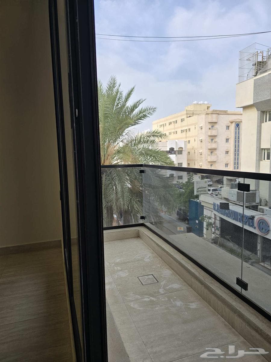 شقة 4 غرف في العزيزية 2