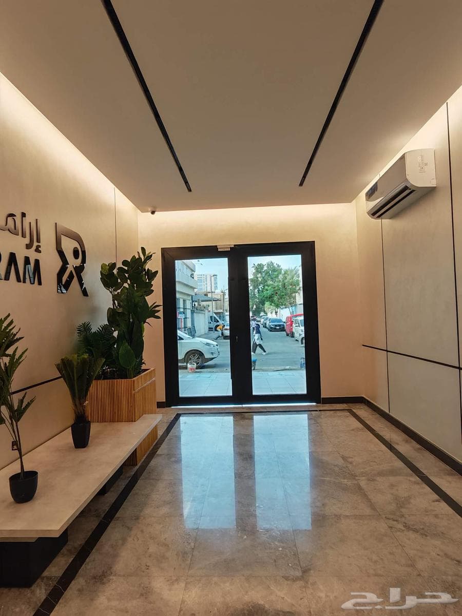 شقة 4 غرف في العزيزية 12