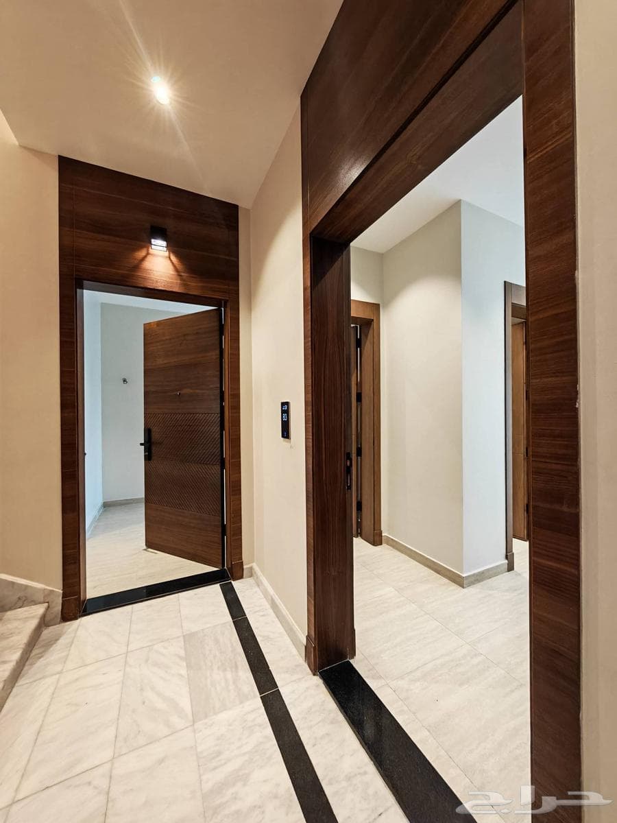 شقة 4 غرف في العزيزية 10