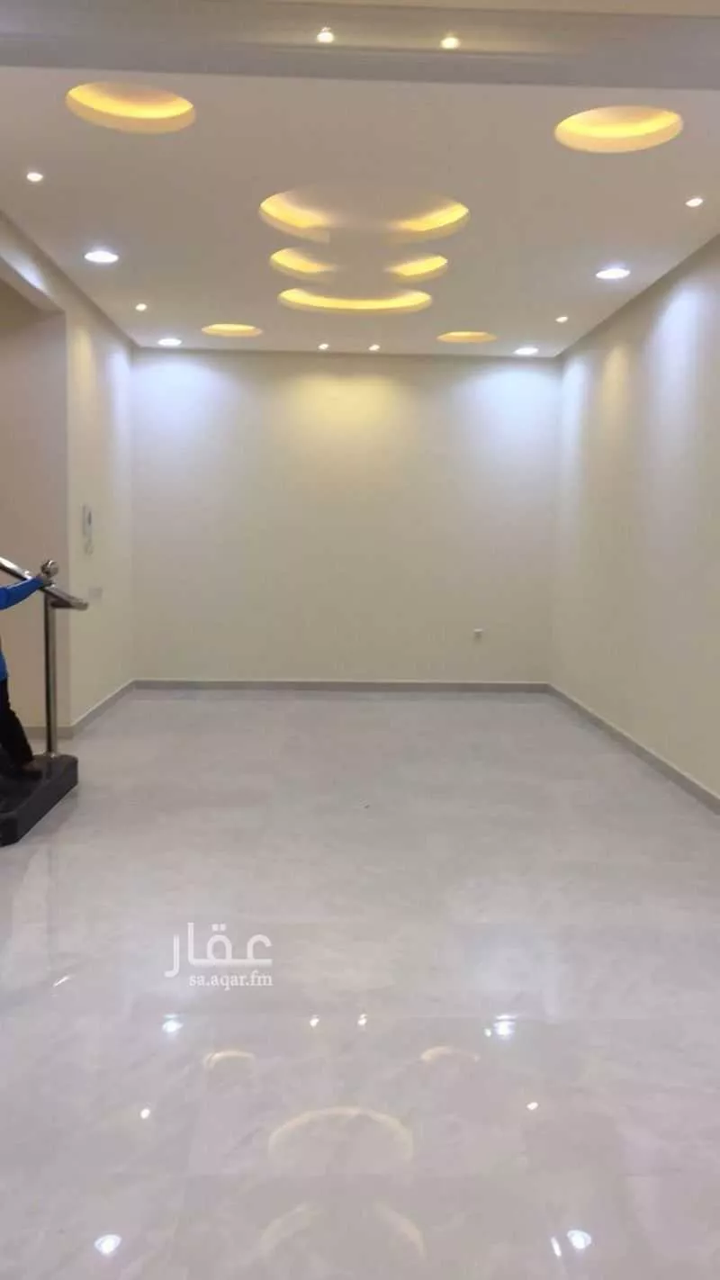 5 bedroom villa in Tuwaiq 4