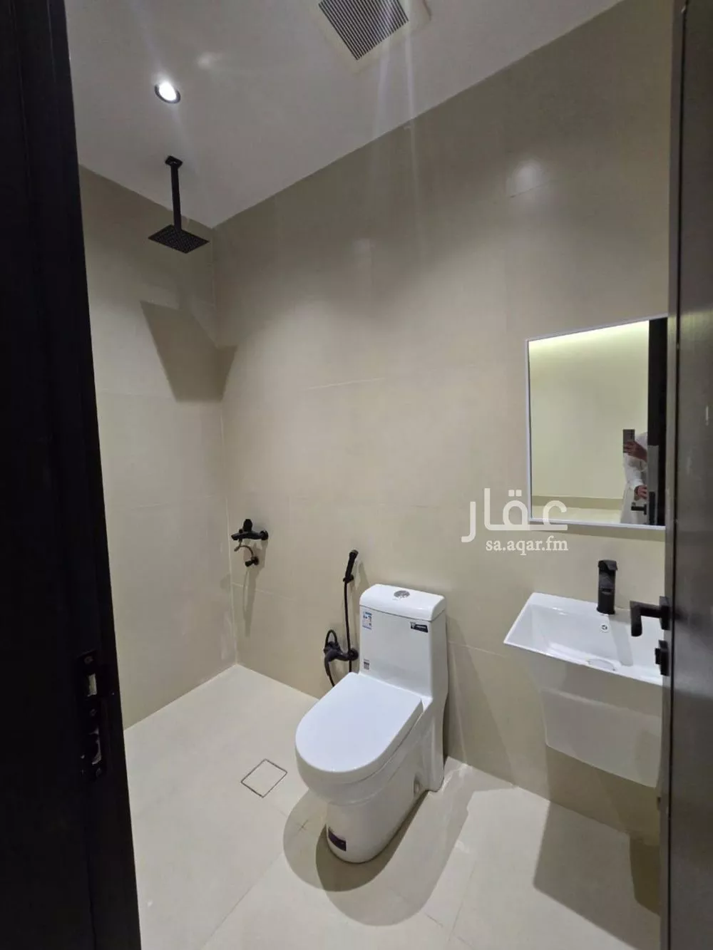 5 bedroom floor in Al Shifa 8