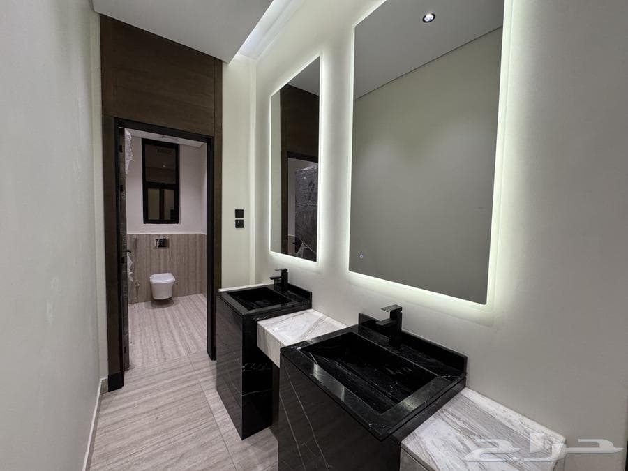 9 bedroom villa in Al Ukayshiyyah 3