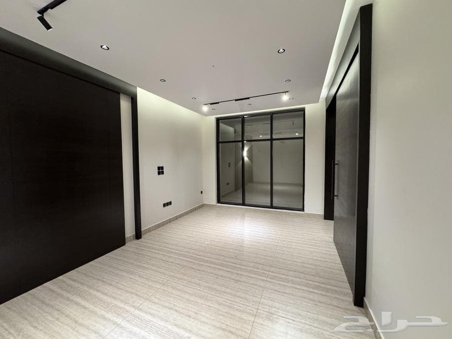 9 bedroom villa in Al Ukayshiyyah 4