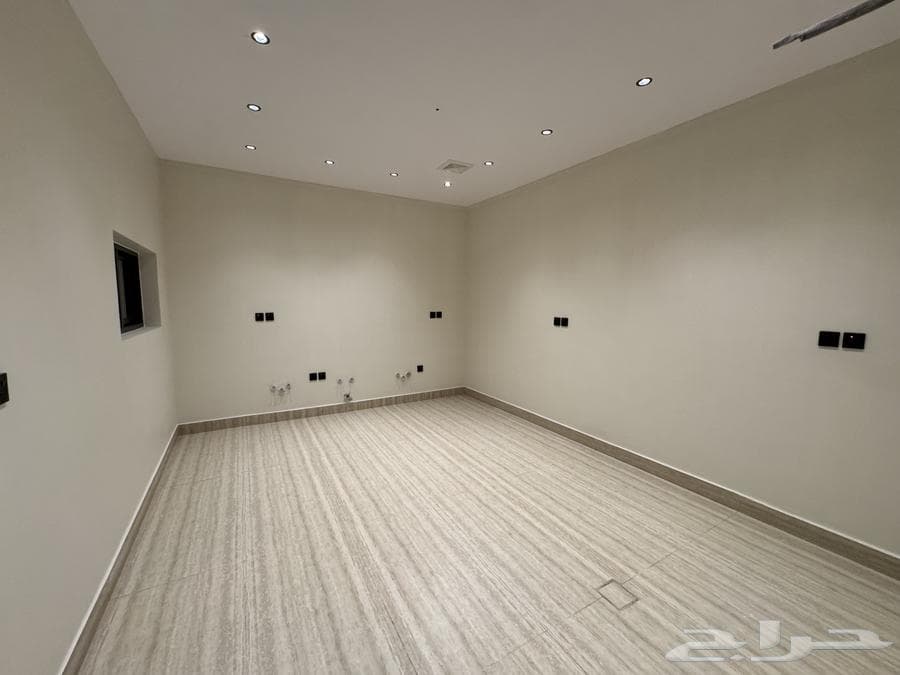 9 bedroom villa in Al Ukayshiyyah 7