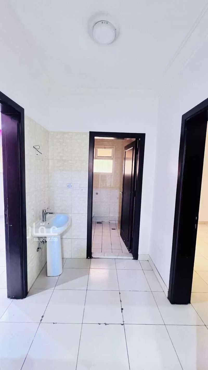 5 bedroom floor in Al Khaleej 9