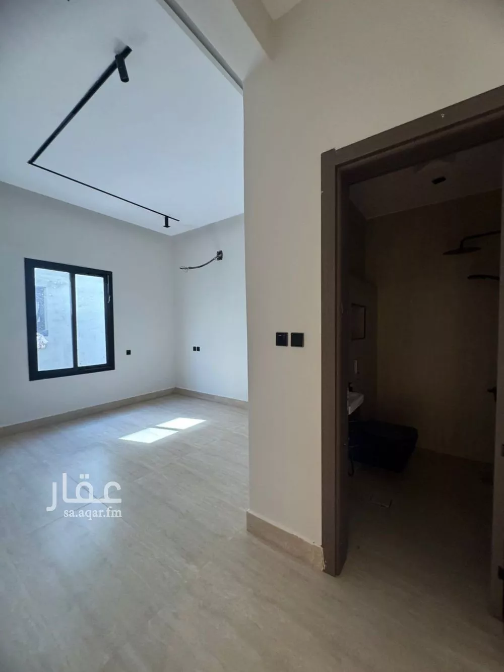 4 bedroom floor in Al Janadriyah 5