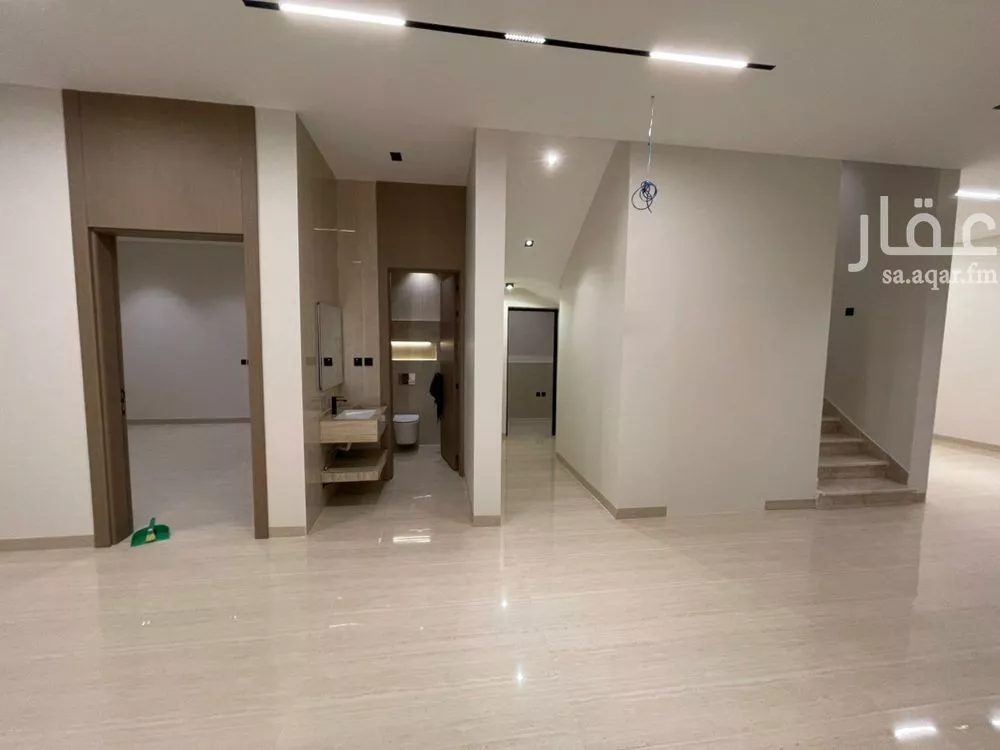 5 bedroom villa in Al Nahda 4