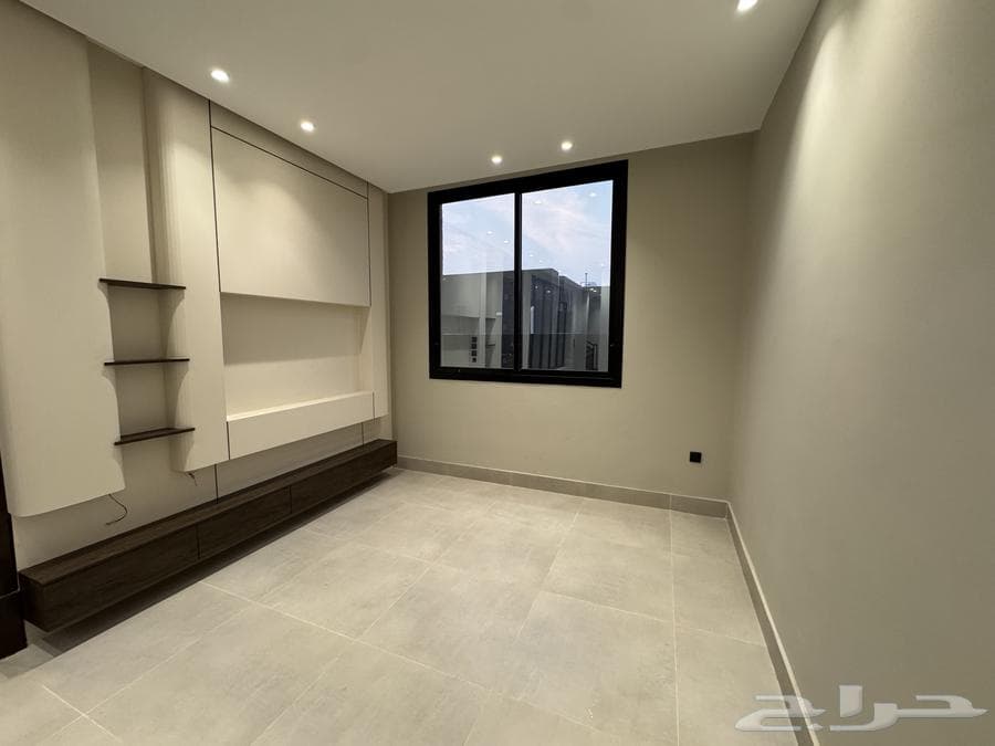 9 bedroom villa in Al Ukayshiyyah 15