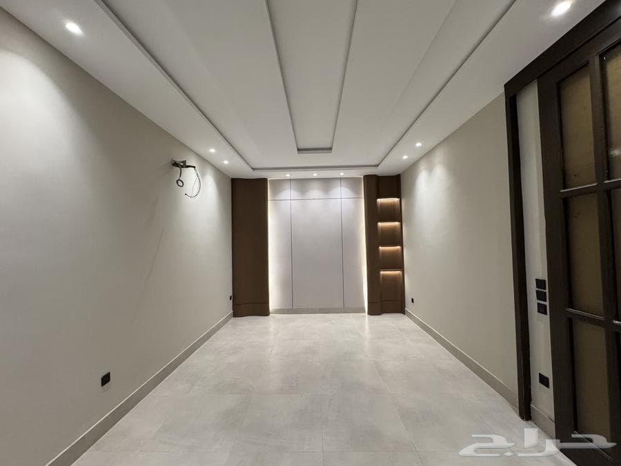 9 bedroom villa in Al Ukayshiyyah 5