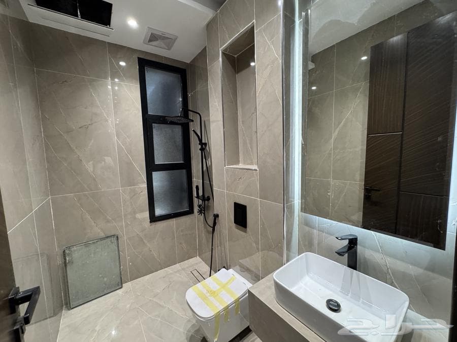 9 bedroom villa in Al Ukayshiyyah 8