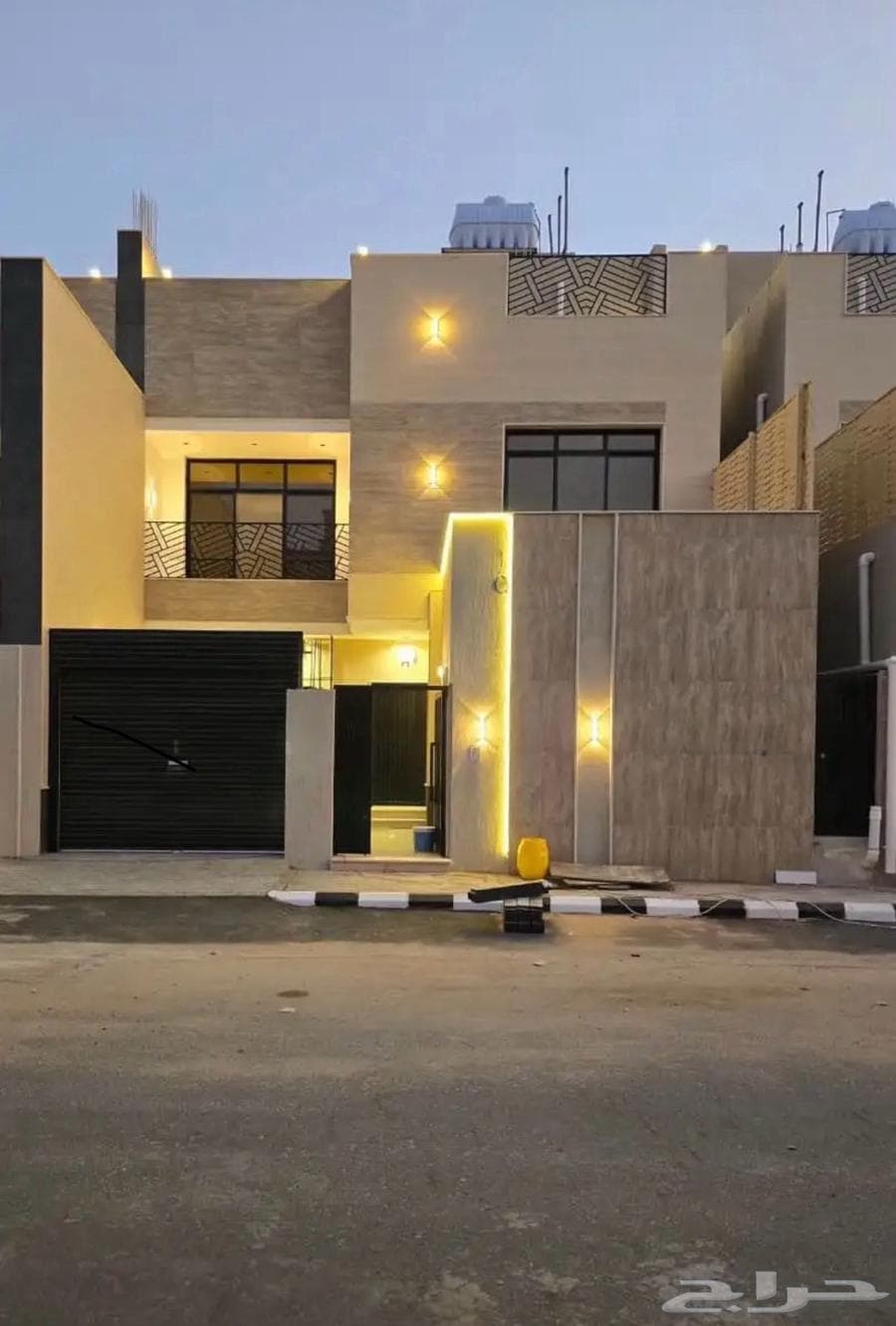 9 bedroom villa in Wali Al Ahd 1