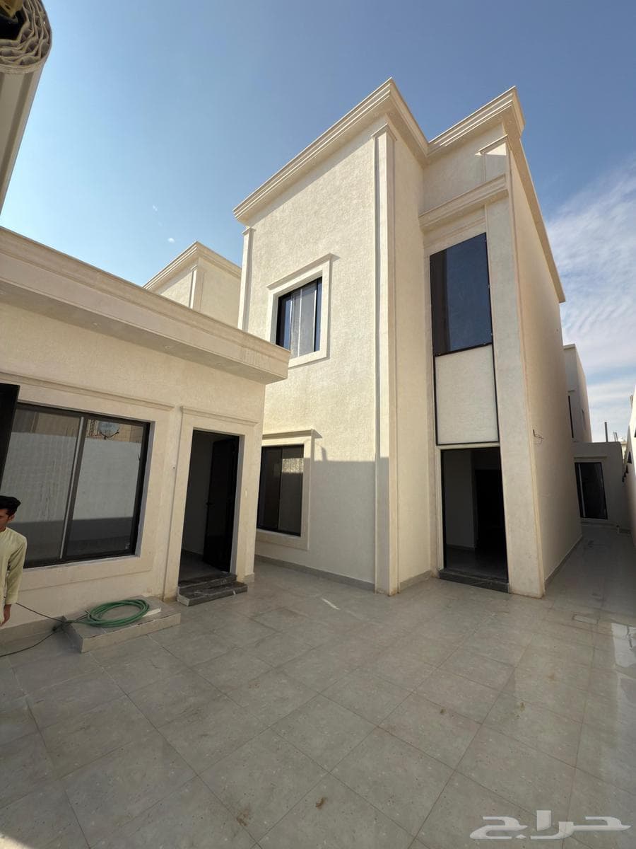 4 bedroom villa in Al Wurud, Riyadh 9