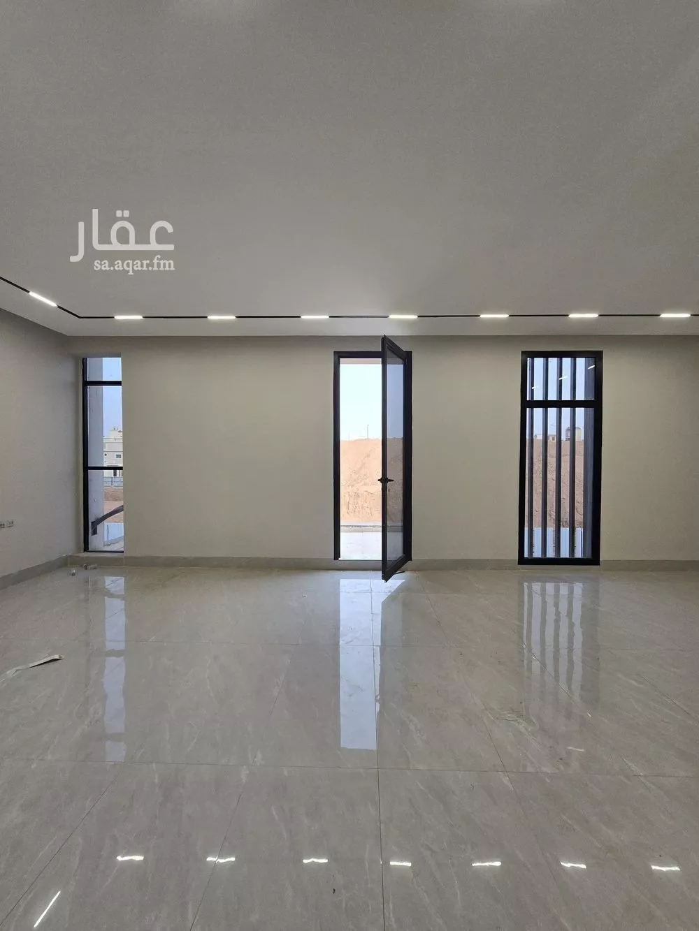 6 bedroom apartment in Al Maizilah 12