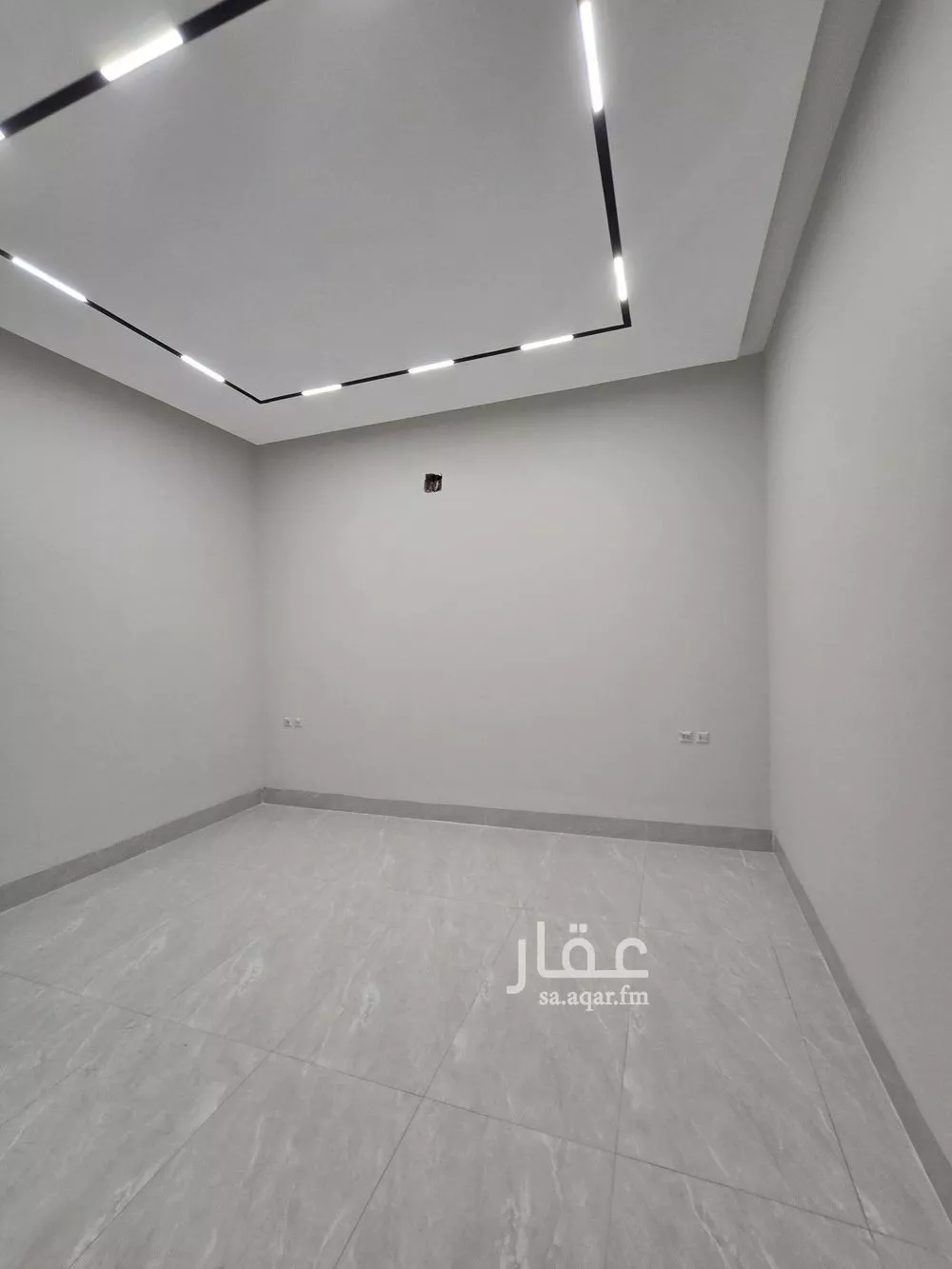 6 bedroom apartment in Al Maizilah 17