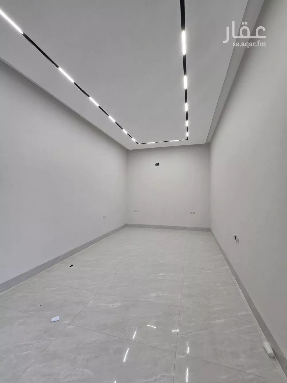 6 bedroom apartment in Al Maizilah 5