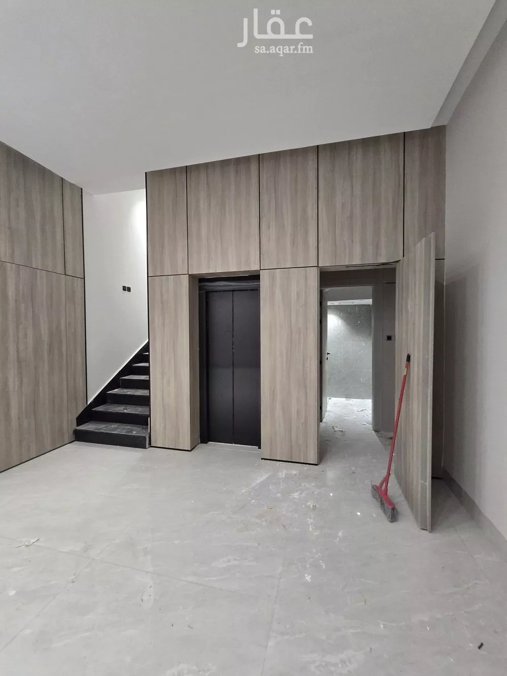 6 bedroom apartment in Al Maizilah 6