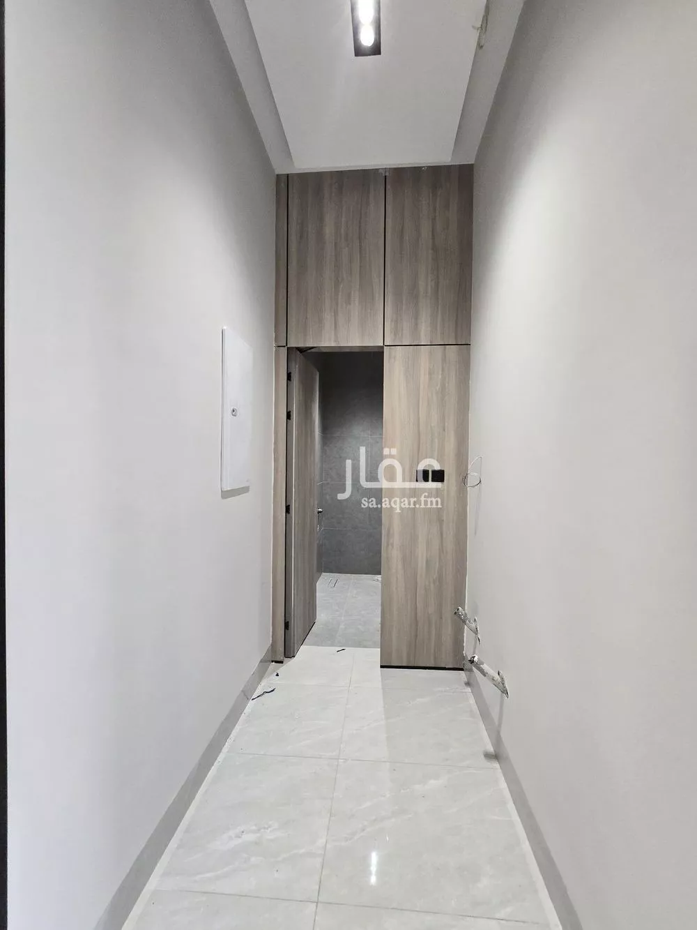 6 bedroom apartment in Al Maizilah 8