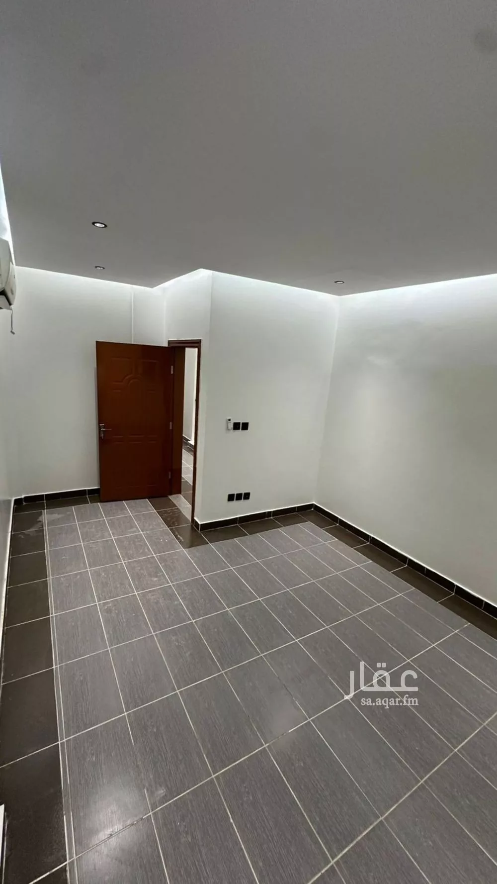 4 bedroom apartment in Al Sahafah 5
