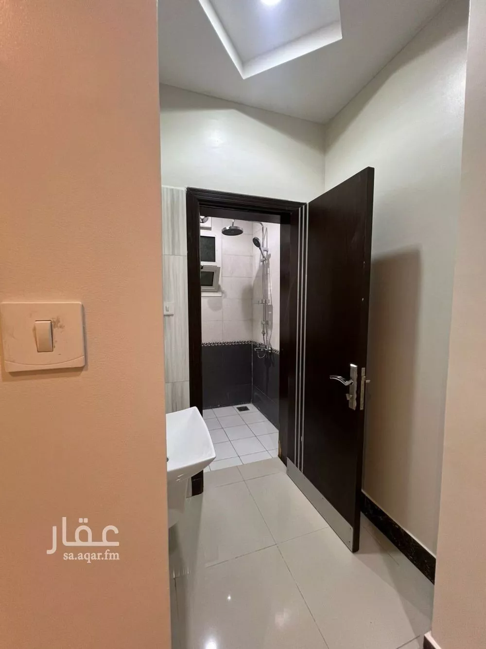 3 bedroom floor in Al Maizilah 6