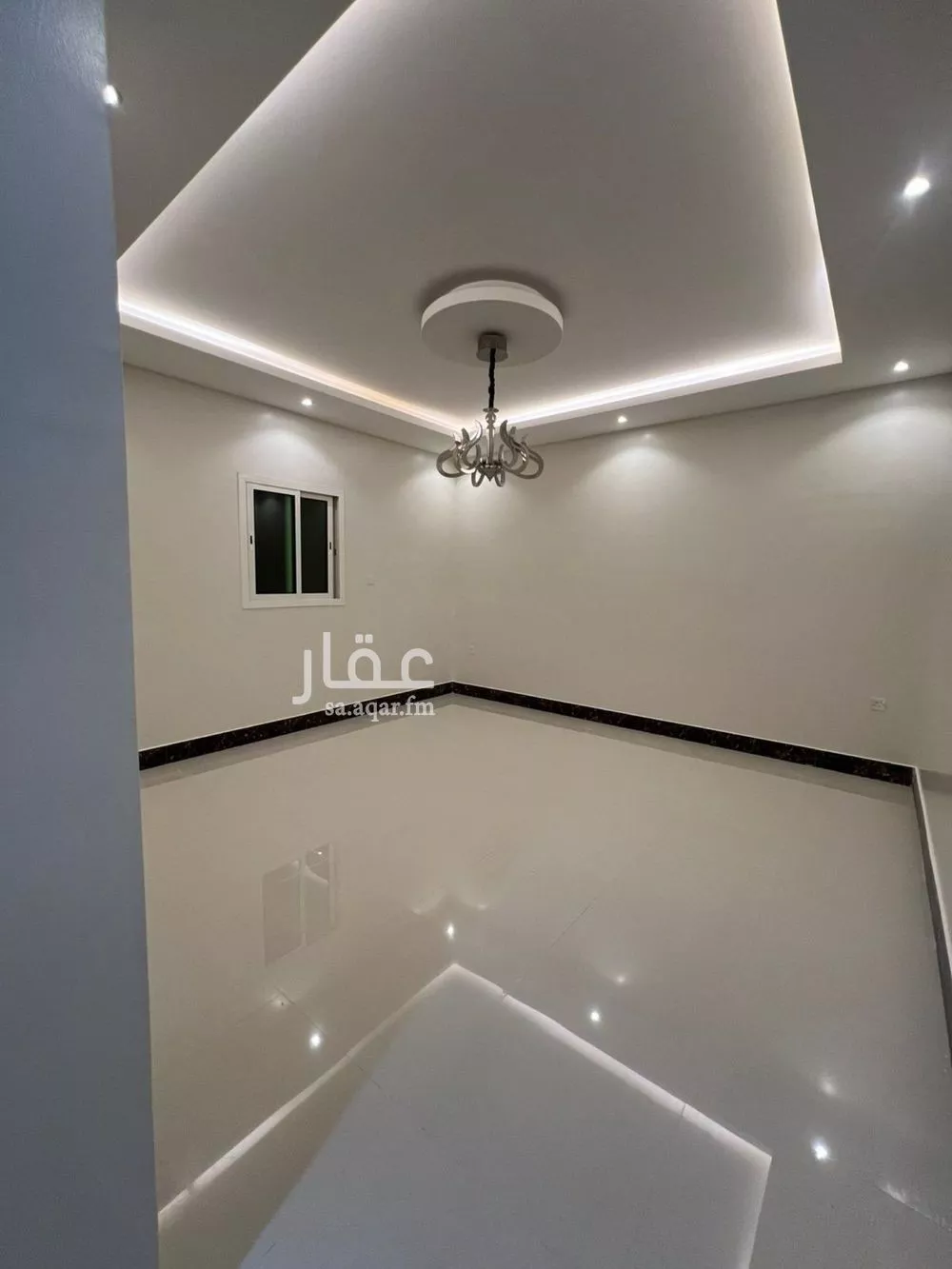 3 bedroom floor in Al Maizilah 7