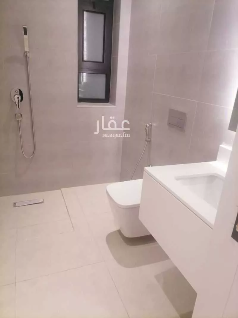3 bedroom apartment in Al Bahr 10