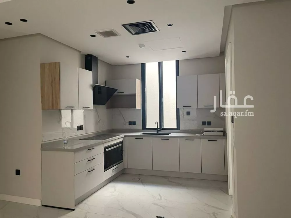 5 bedroom apartment in Al Malqa 1