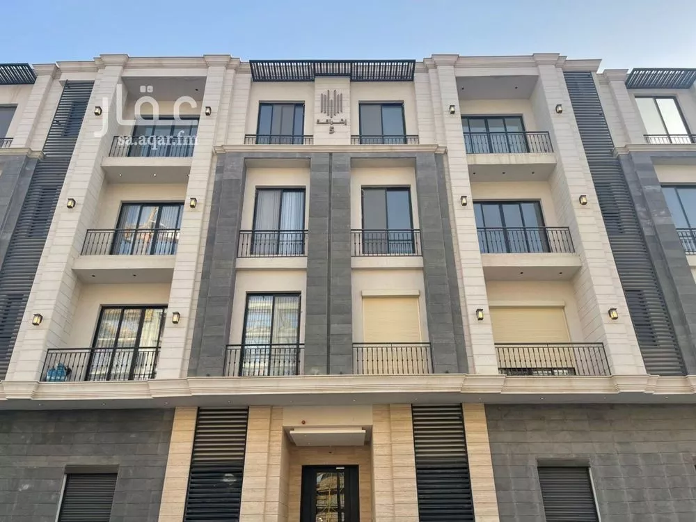 5 bedroom apartment in Al Malqa 3