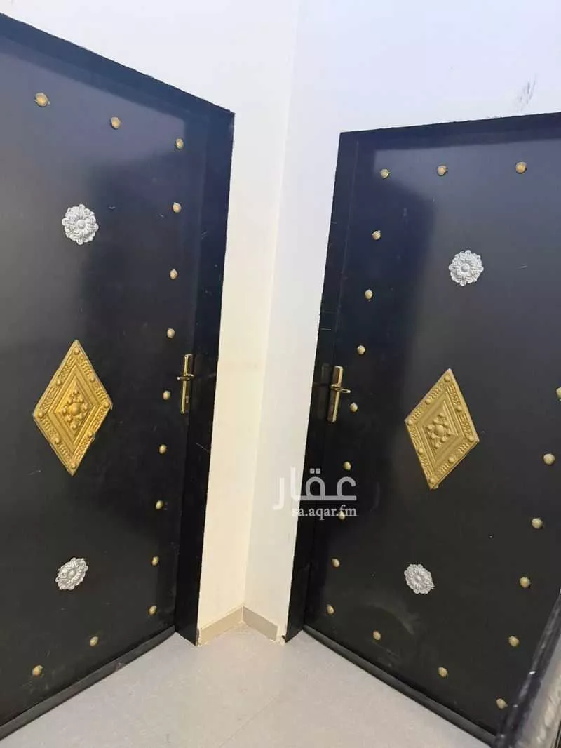 3 bedroom floor in Tuwaiq 2