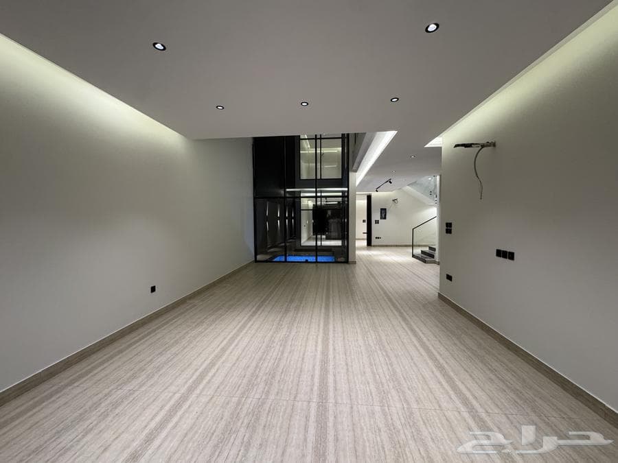 9 bedroom villa in Wali Al Ahd 4