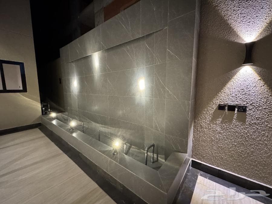 9 bedroom villa in Wali Al Ahd 5