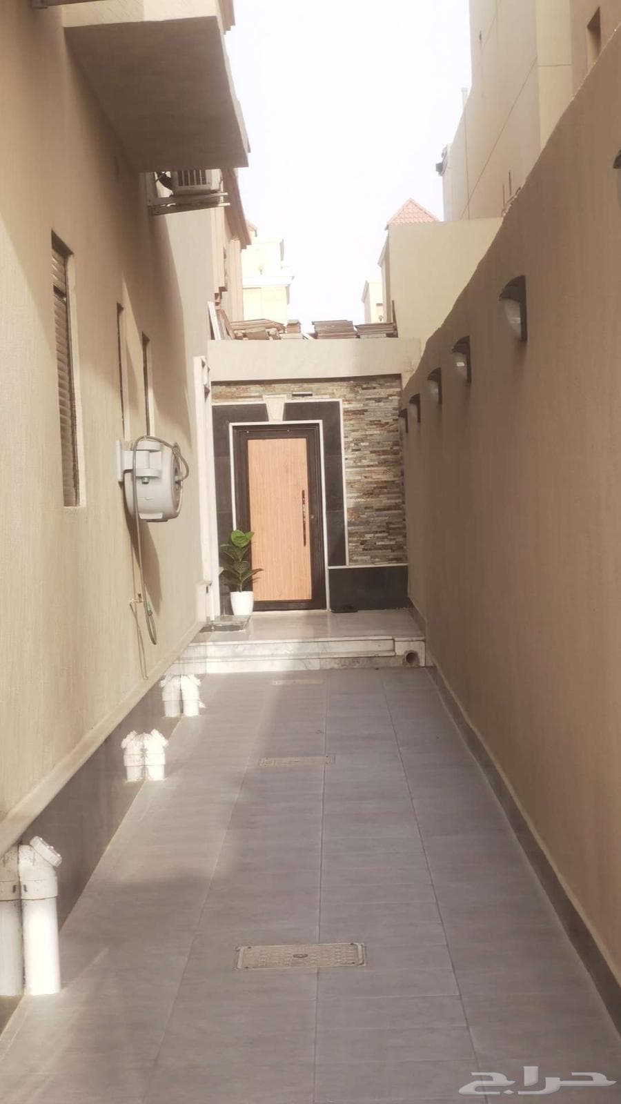 شقة 5 غرف في الياقوت، جدة 2