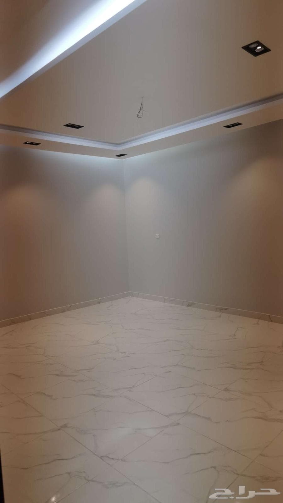 شقة 5 غرف في الياقوت، جدة 13