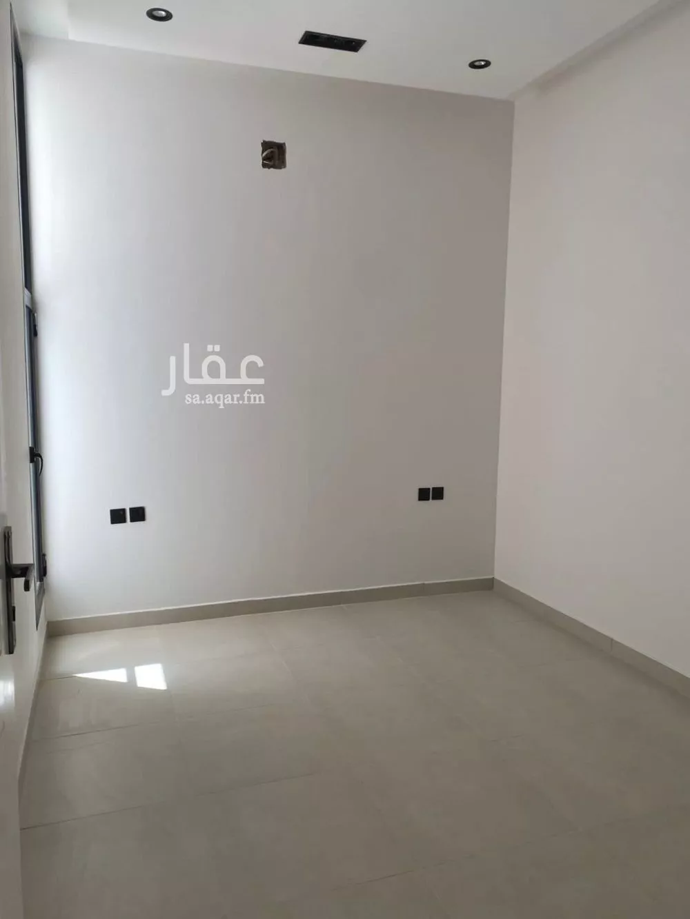 3 bedroom floor in Al Janadriyah 2