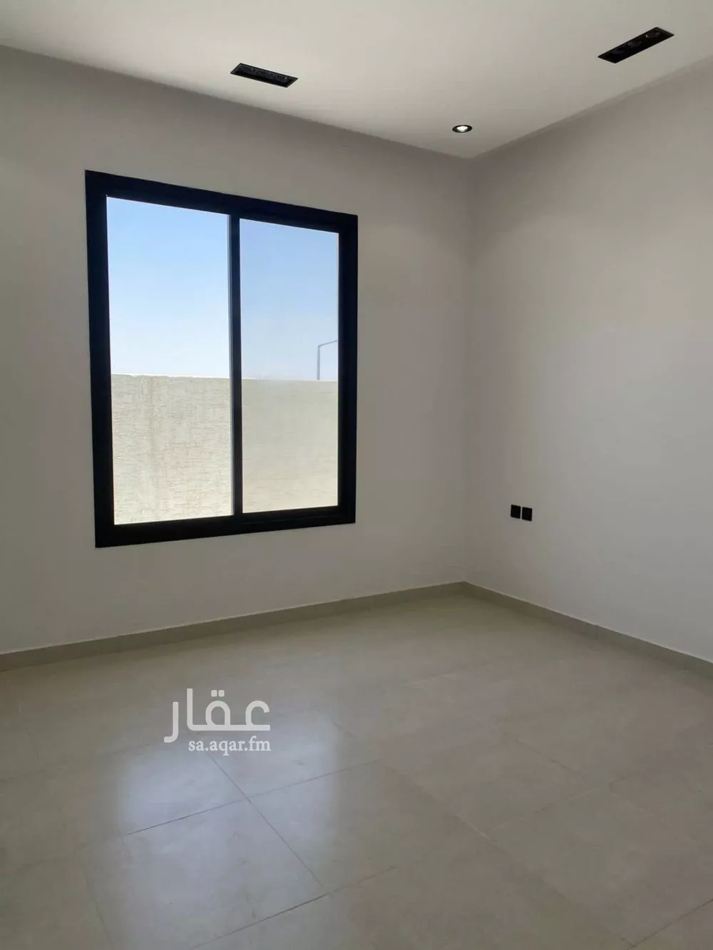 3 bedroom floor in Al Janadriyah 6