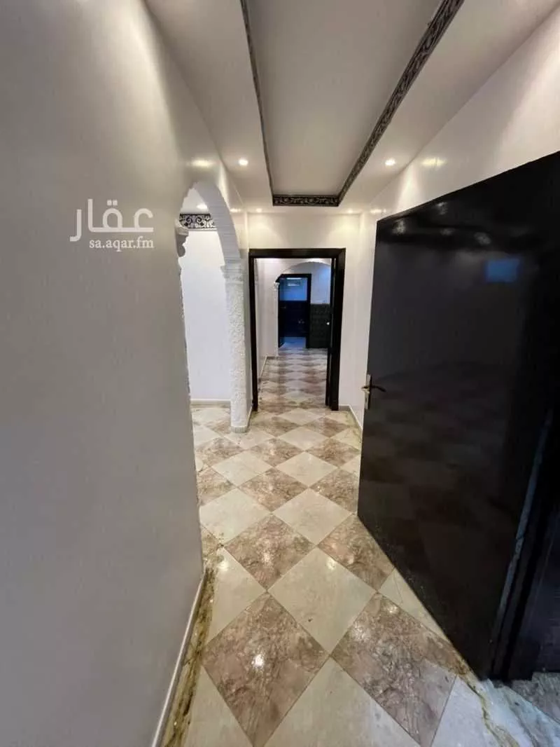 3 bedroom floor in Tuwaiq 7