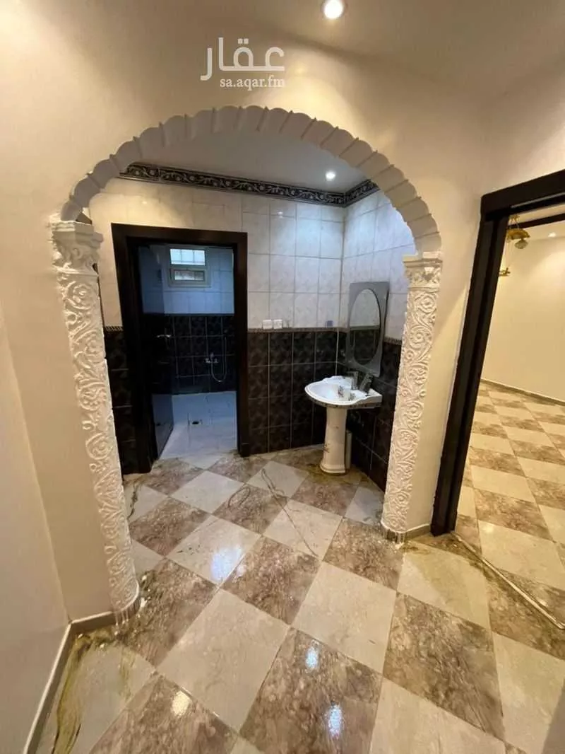 3 bedroom floor in Tuwaiq 9