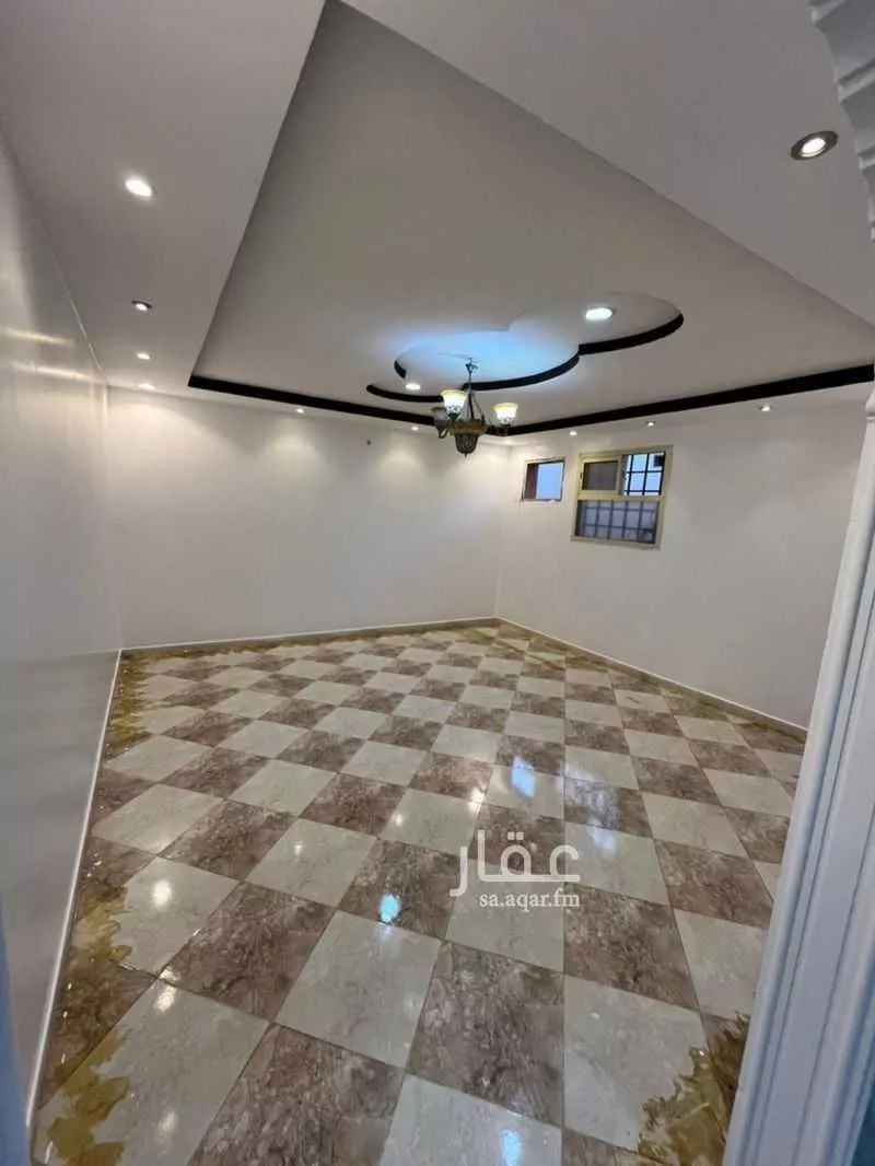 3 bedroom floor in Tuwaiq 10