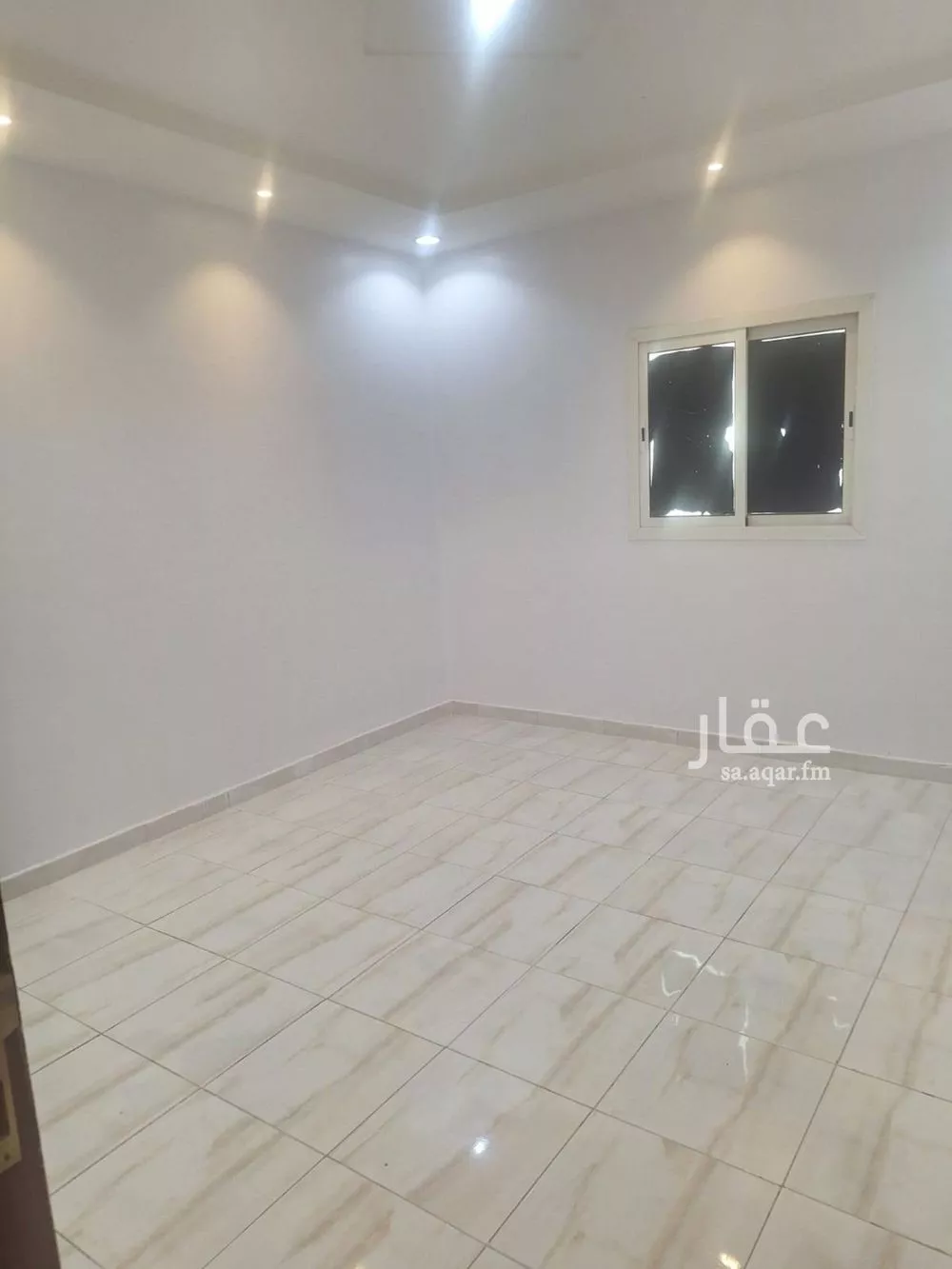 شقة 3 غرف في العارض 4