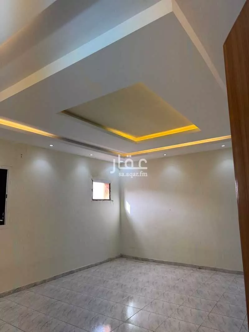 3 bedroom floor in Dhahrat Laban 2