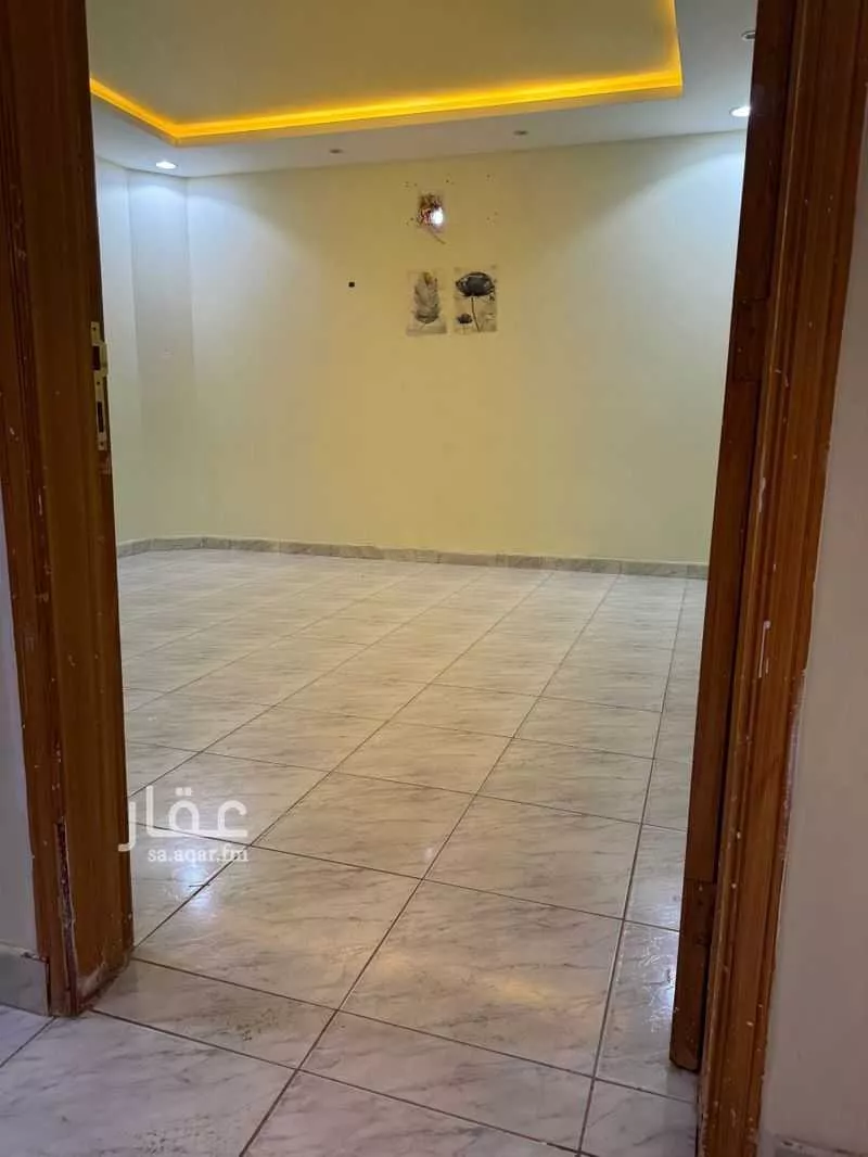 3 bedroom floor in Dhahrat Laban 4