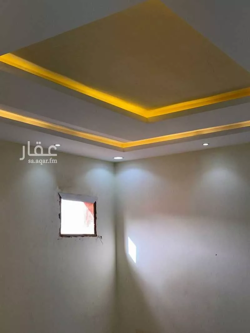 3 bedroom floor in Dhahrat Laban 7