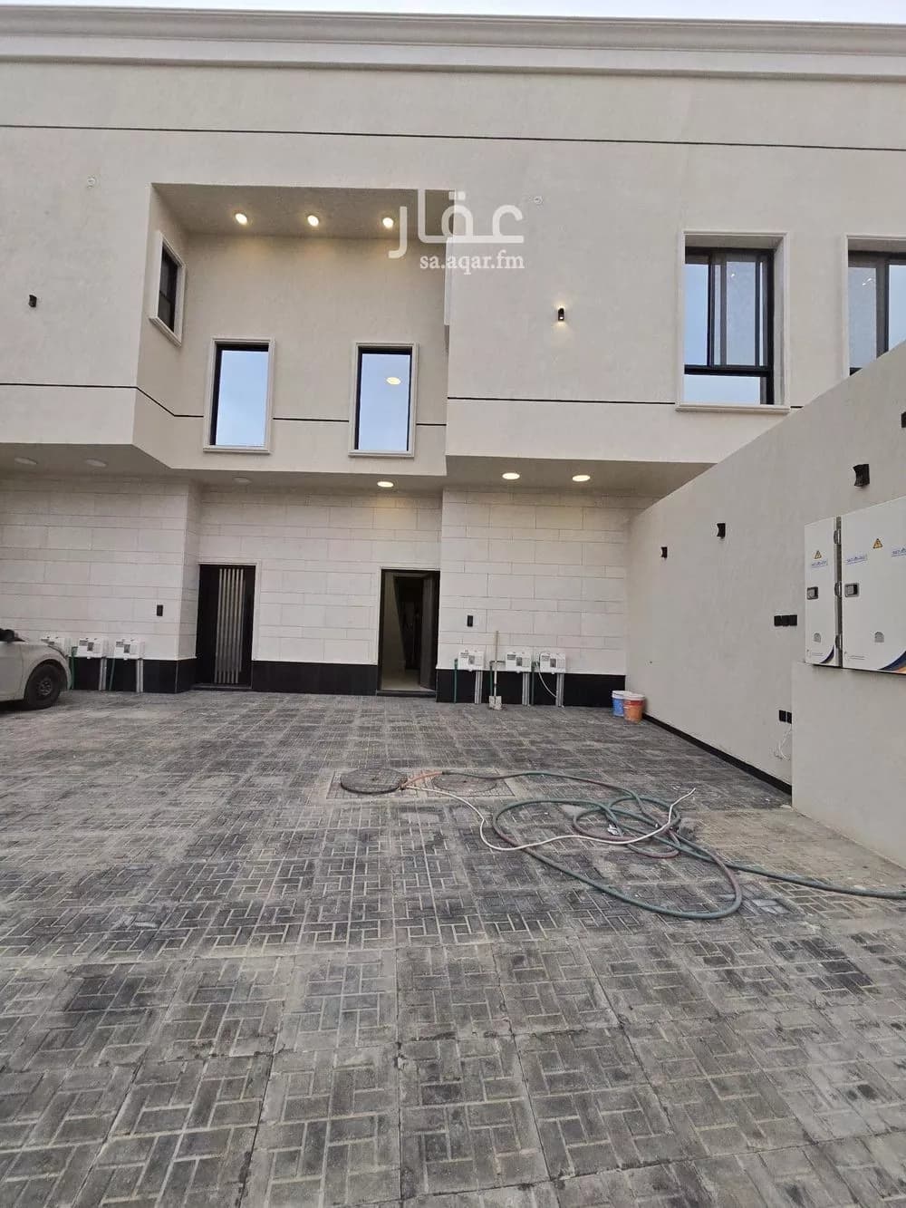 3 bedroom floor in Al Yarmouk 2