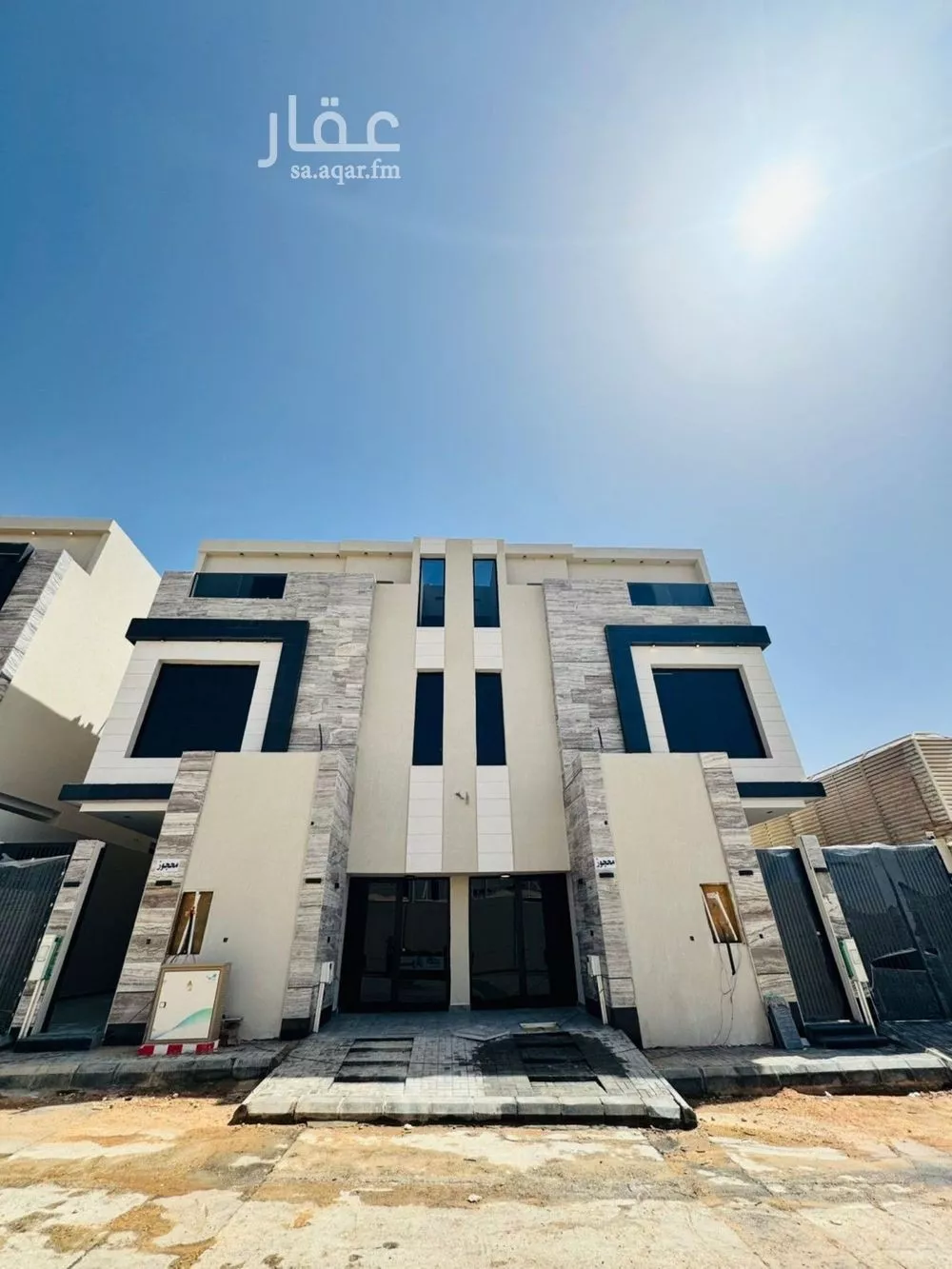 فيلا 5 غرف في الملك فيصل 6