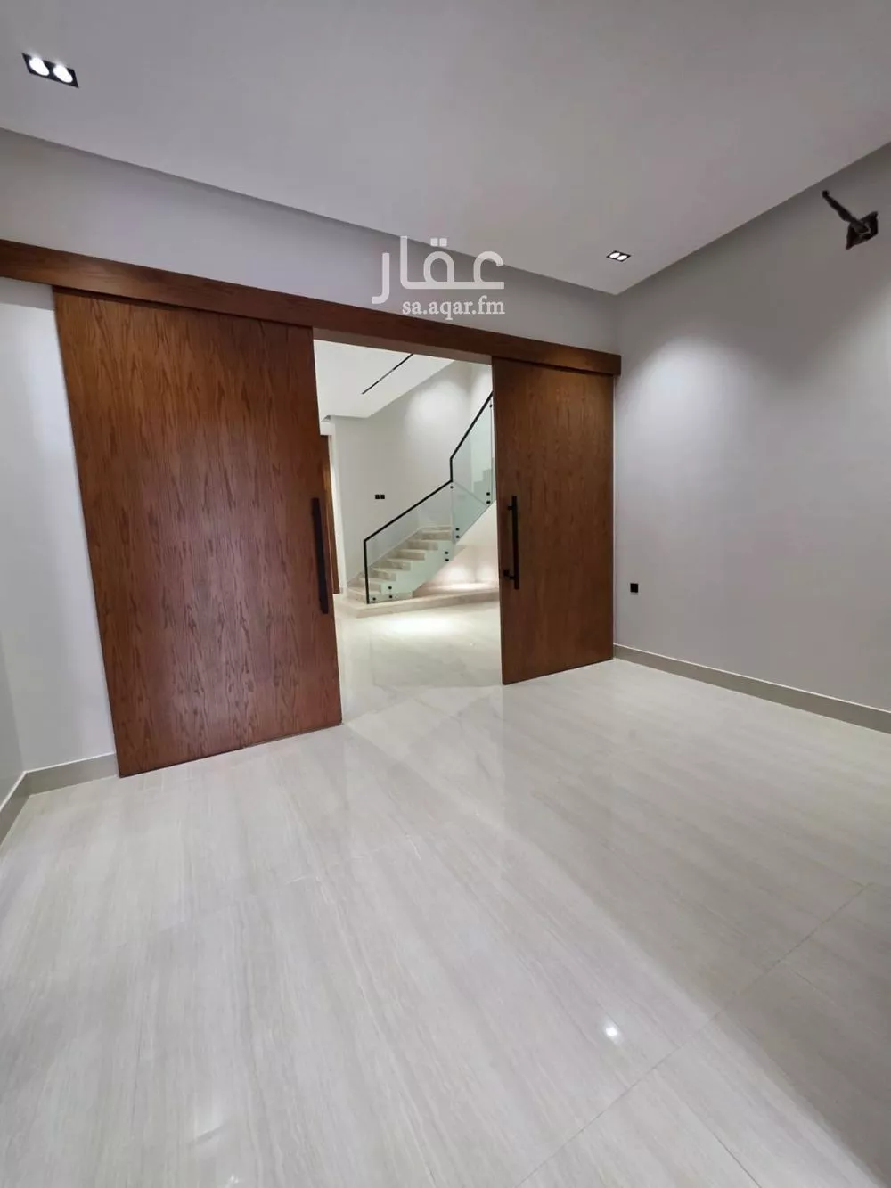 6 bedroom villa in King Faisal 11