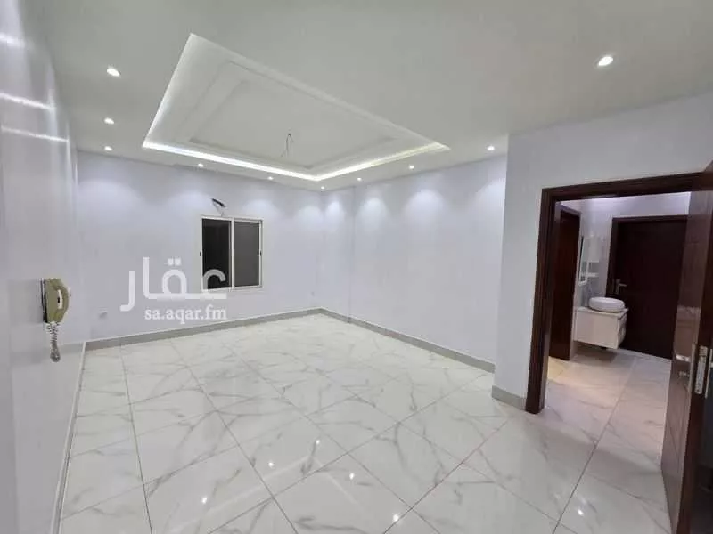 5 bedroom apartment in Al Manar 8
